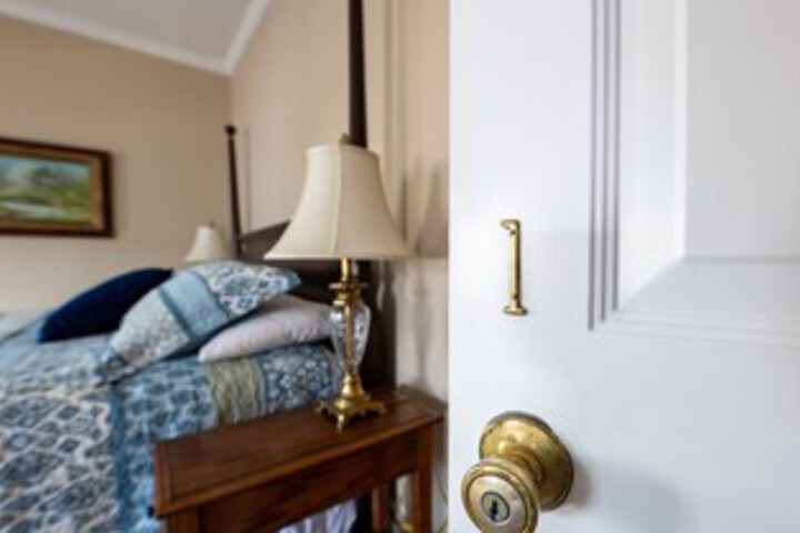 Room 125 of 253