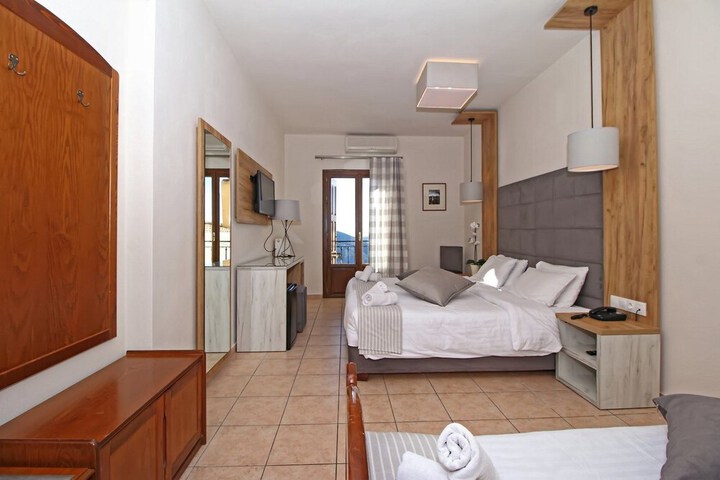 Room 17 of 31