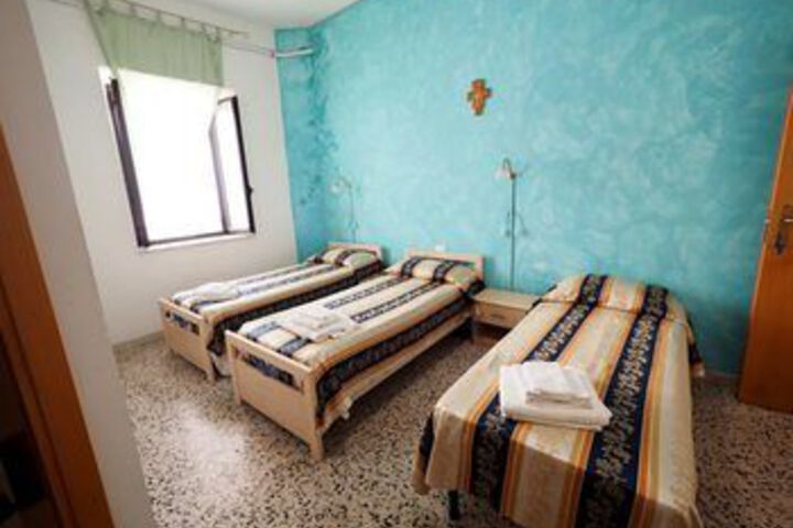 Room 14 of 23