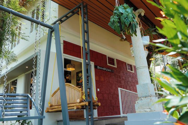 Hotel 63 of 77