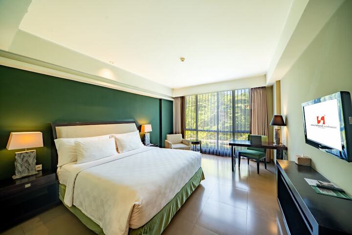 Room 4 of 41