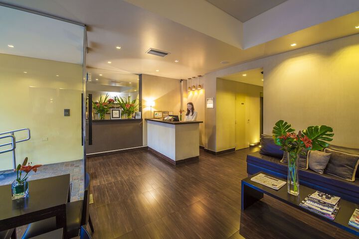 Entrance & Lobby