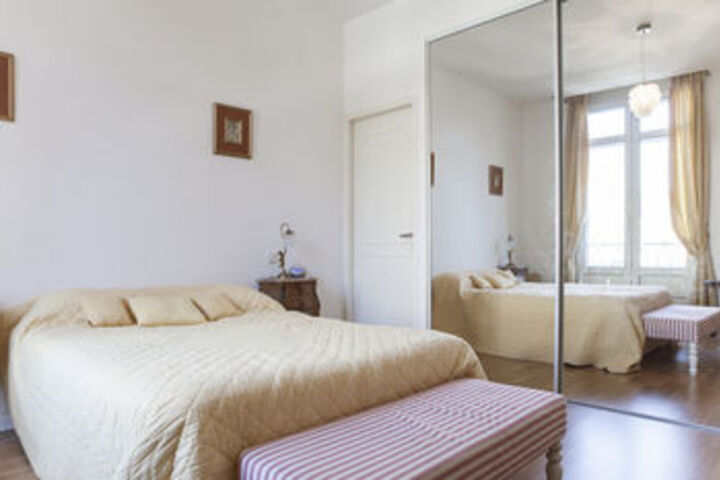 Room 9 of 26