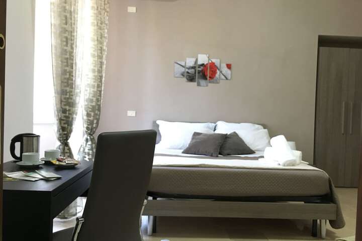 Room 15 of 32