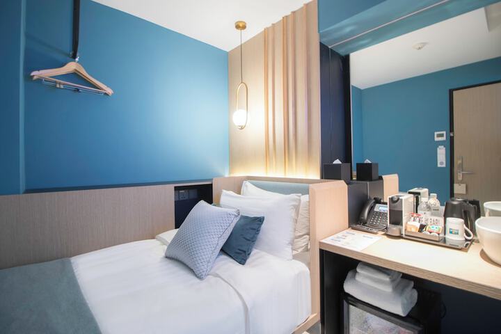 Room 2 of 26