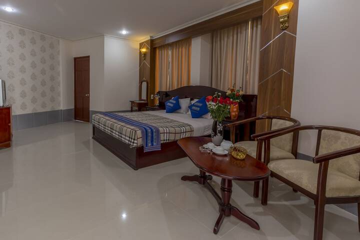 Room 5 of 60