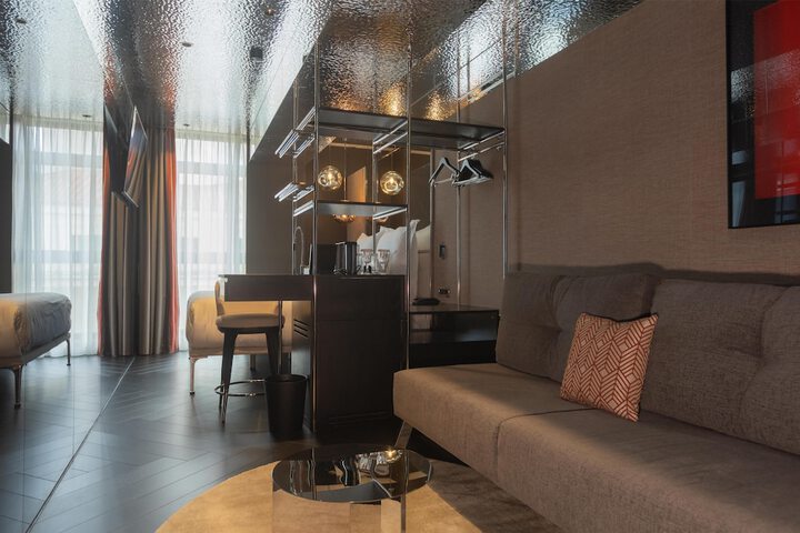 Room 42 of 91