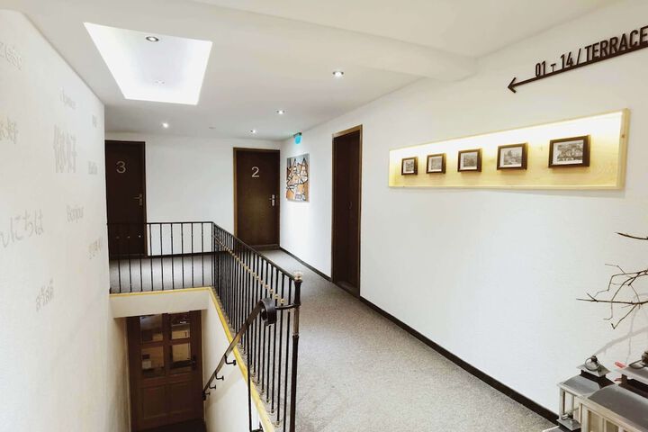 Ballroom/Hall 103 of 130