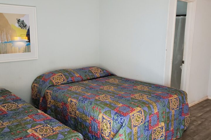 Room 6 of 19