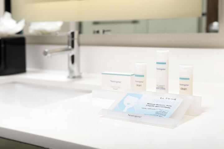 Bathroom amenities