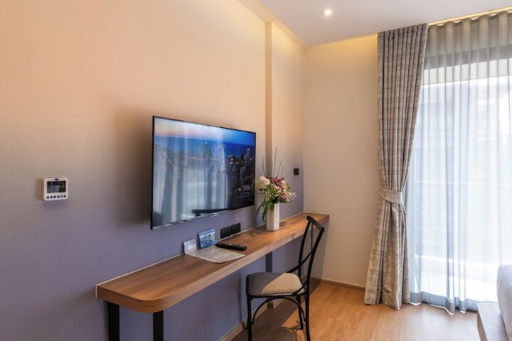 Room 25 of 140