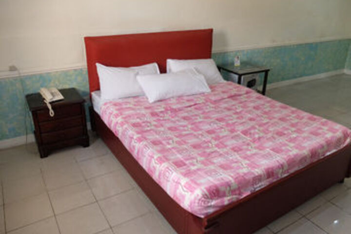 Room 50 of 89