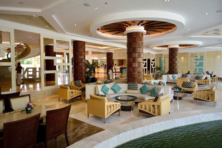Hotel Interior 8 of 99
