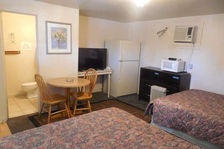 Room 16 of 35