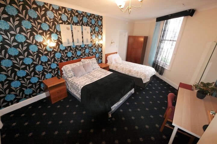 Room 16 of 49