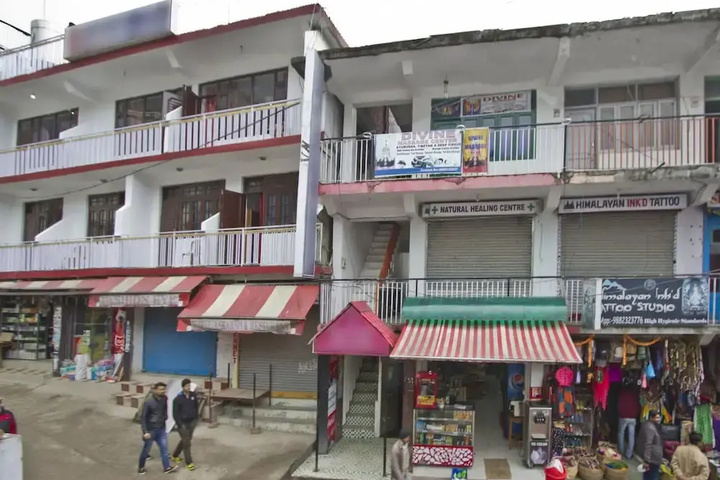 OYO 4605 Hotel Aakarsh