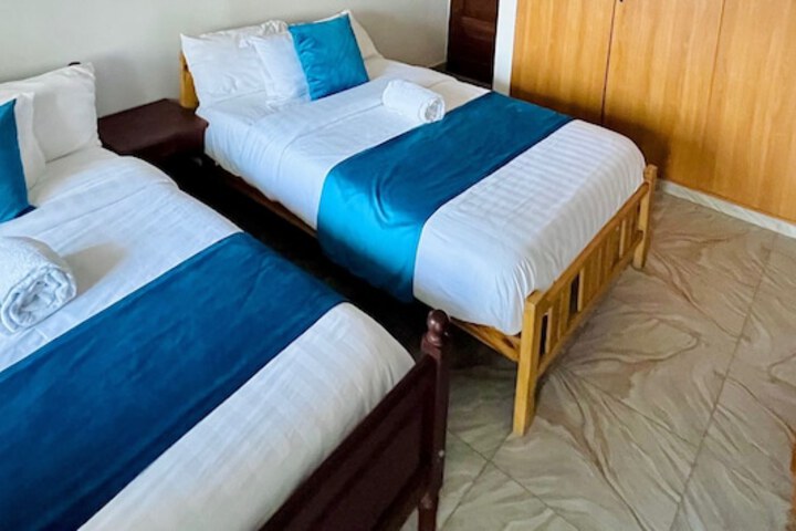 Room 10 of 63