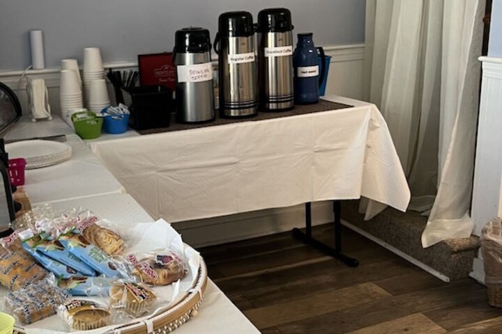 Breakfast/Coffee Service 163 of 230