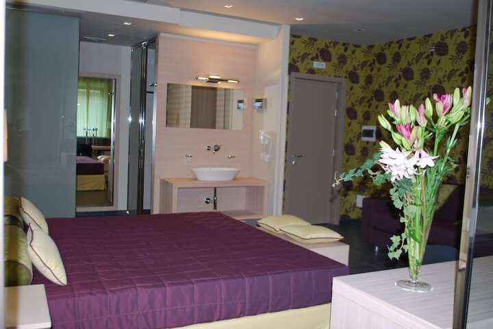Room 22 of 54