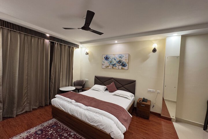 Room 5 of 39