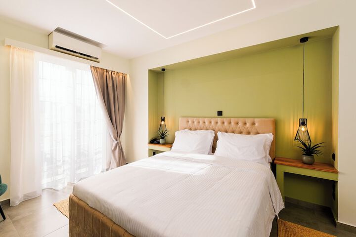 Room 15 of 64