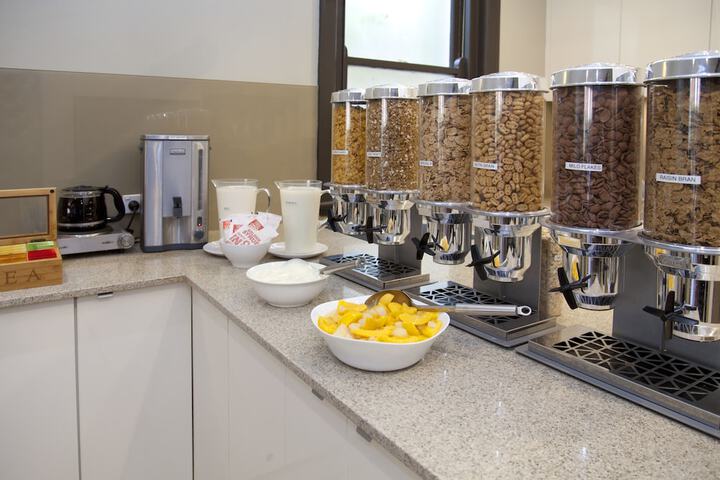 Breakfast/Coffee Service 91 of 108