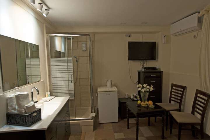 Room 44 of 78