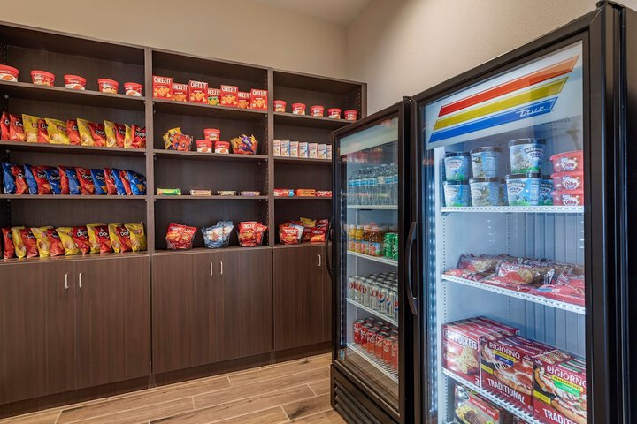 Snack bar