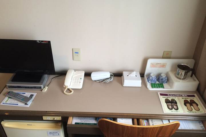 Room 18 of 31