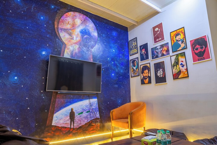 Room 15 of 39