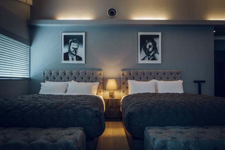 Room 16 of 50