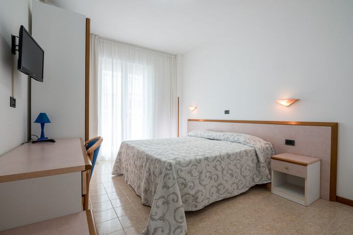 Room 20 of 69