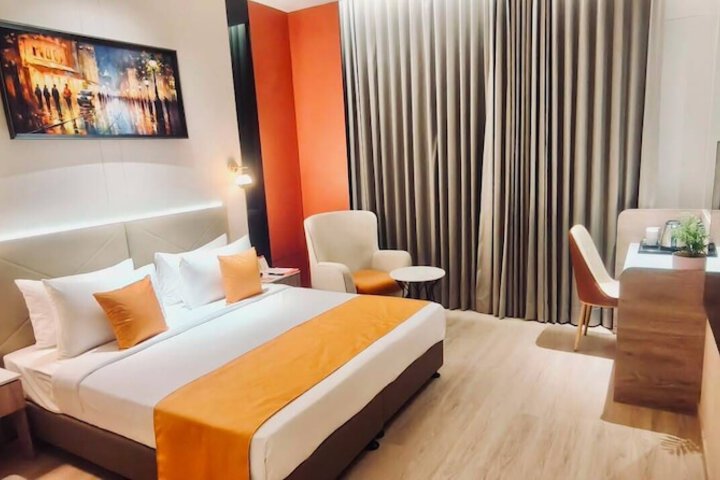 Room 15 of 46