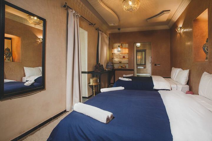 Room 8 of 21