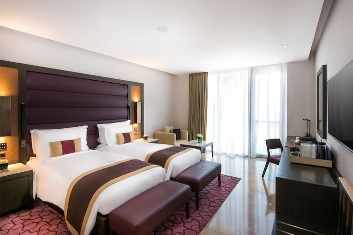Room 15 of 254
