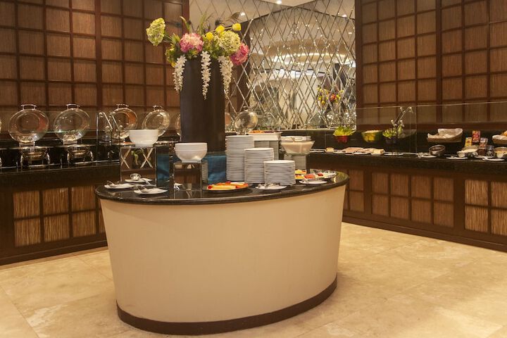 Dining Photos