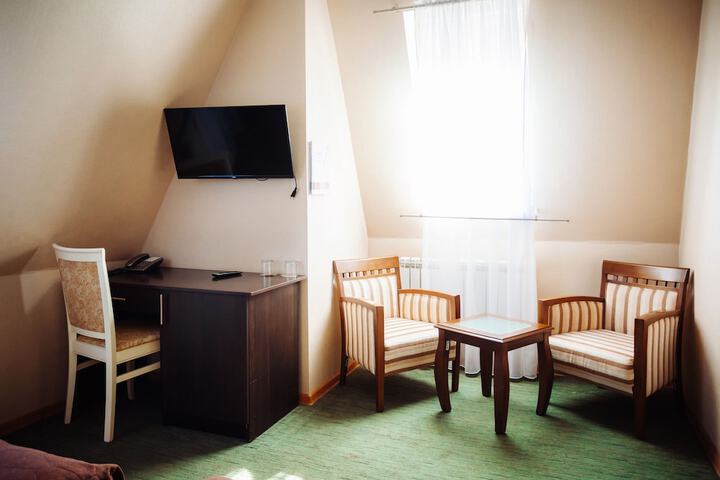 Room 18 of 35