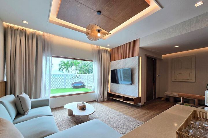 Room 20 of 142