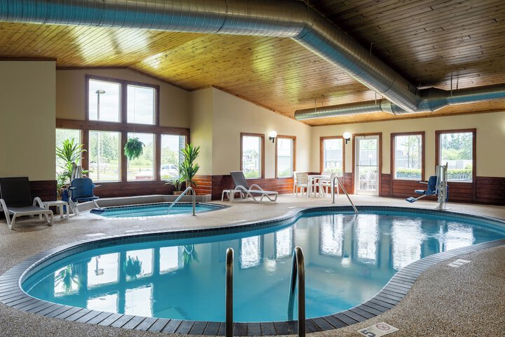 Pool 24 of 38
