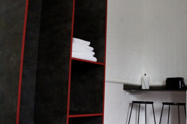 Room 8 of 40