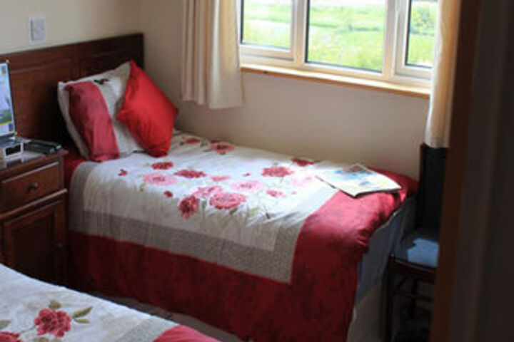 Room 10 of 18