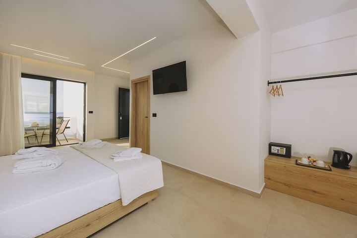 Room 22 of 100