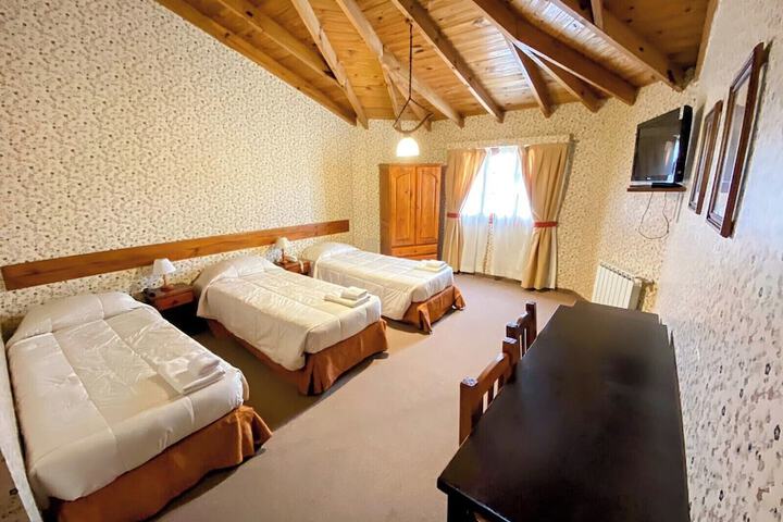 Room 3 of 12