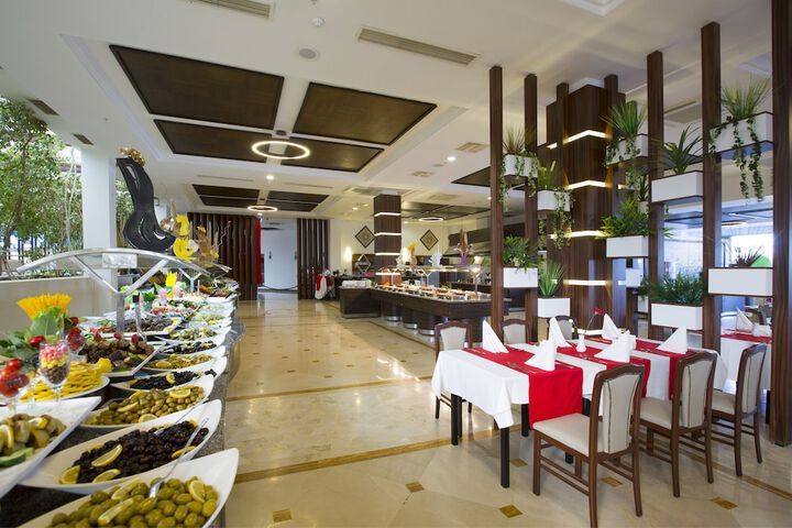 Dining 96 of 164
