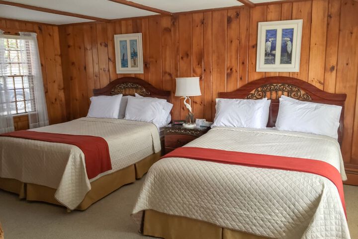 Room 4 of 43