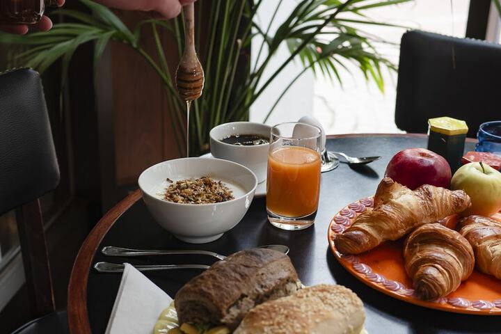 Breakfast/Coffee Service 50 of 57