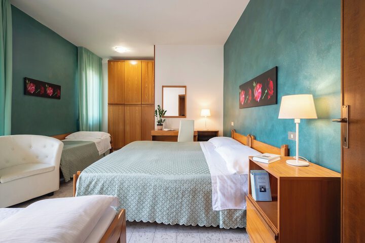 Room 25 of 78