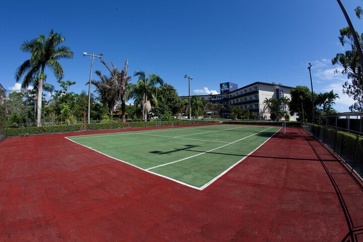 Tennis court