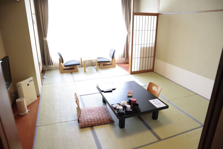 Room 14 of 40