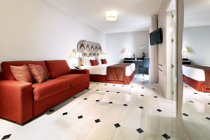 Room 10 of 70